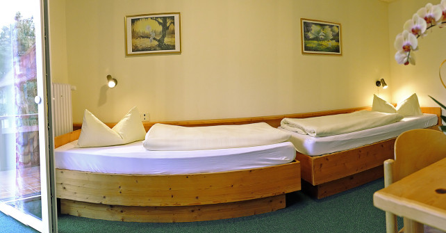 Zweibettzimmer